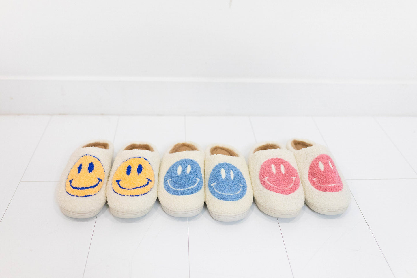 SMILEY Slippers