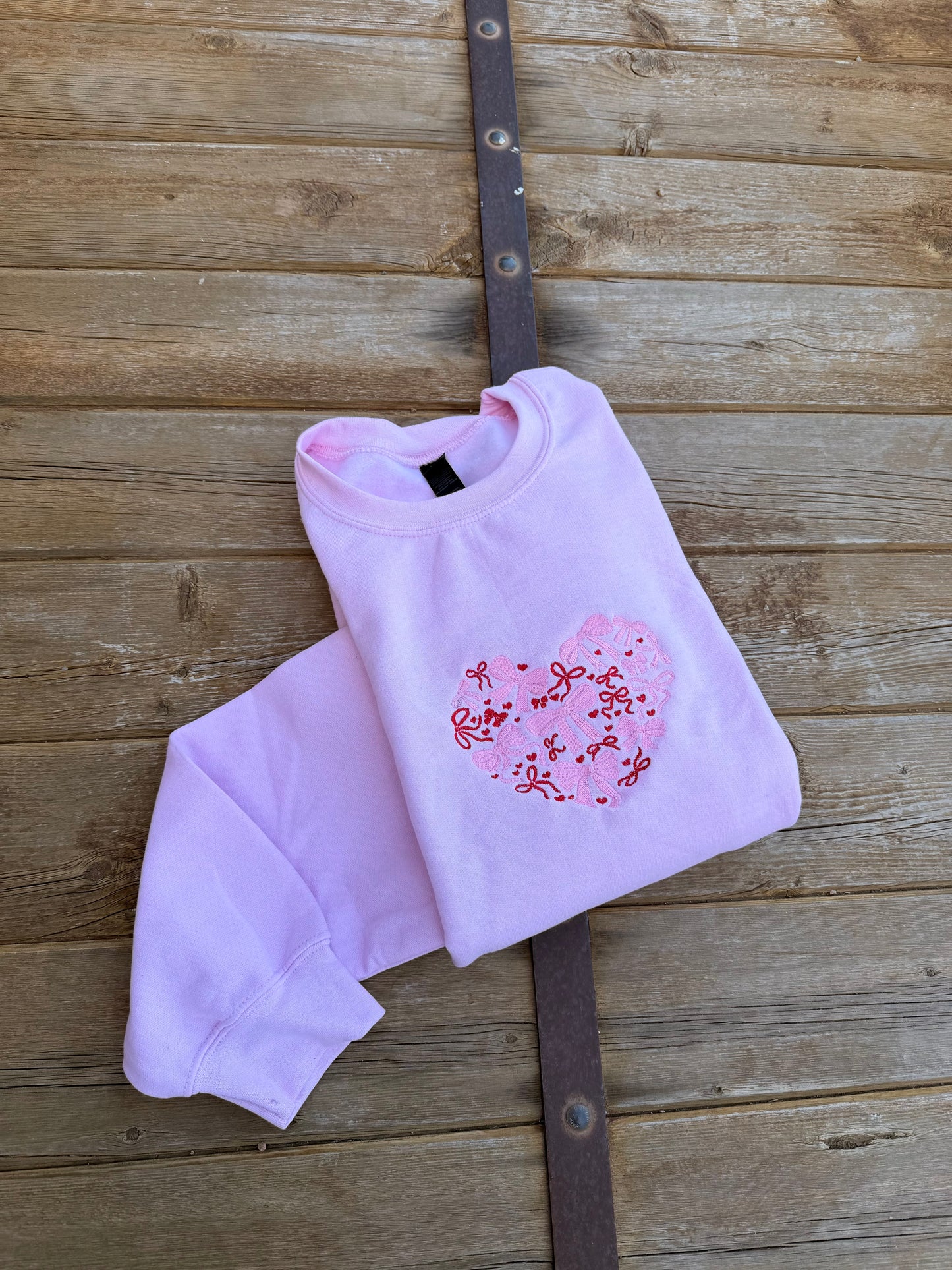 EMBROIDERED "heart of hearts" pink crew