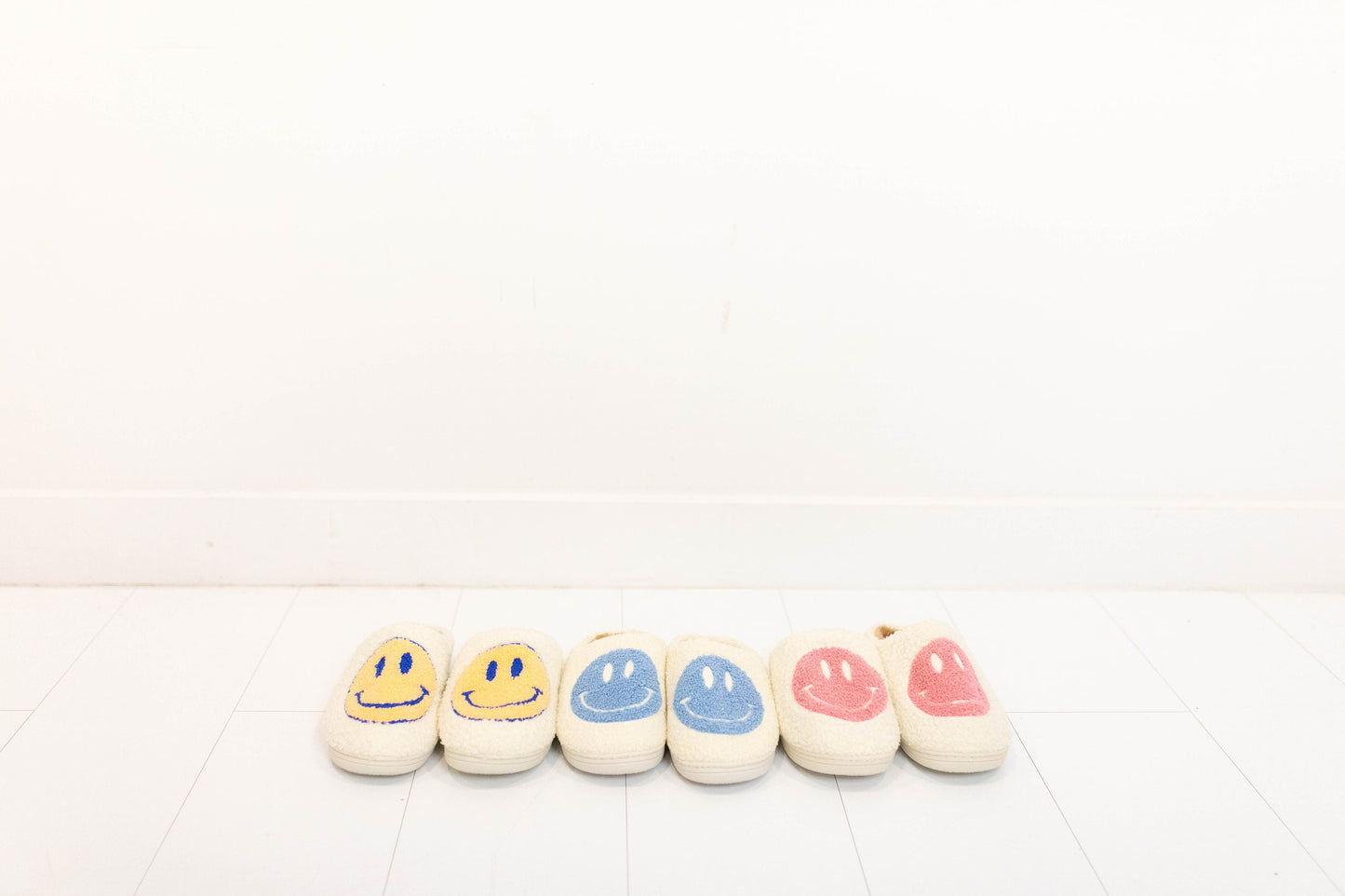 SMILEY Slippers