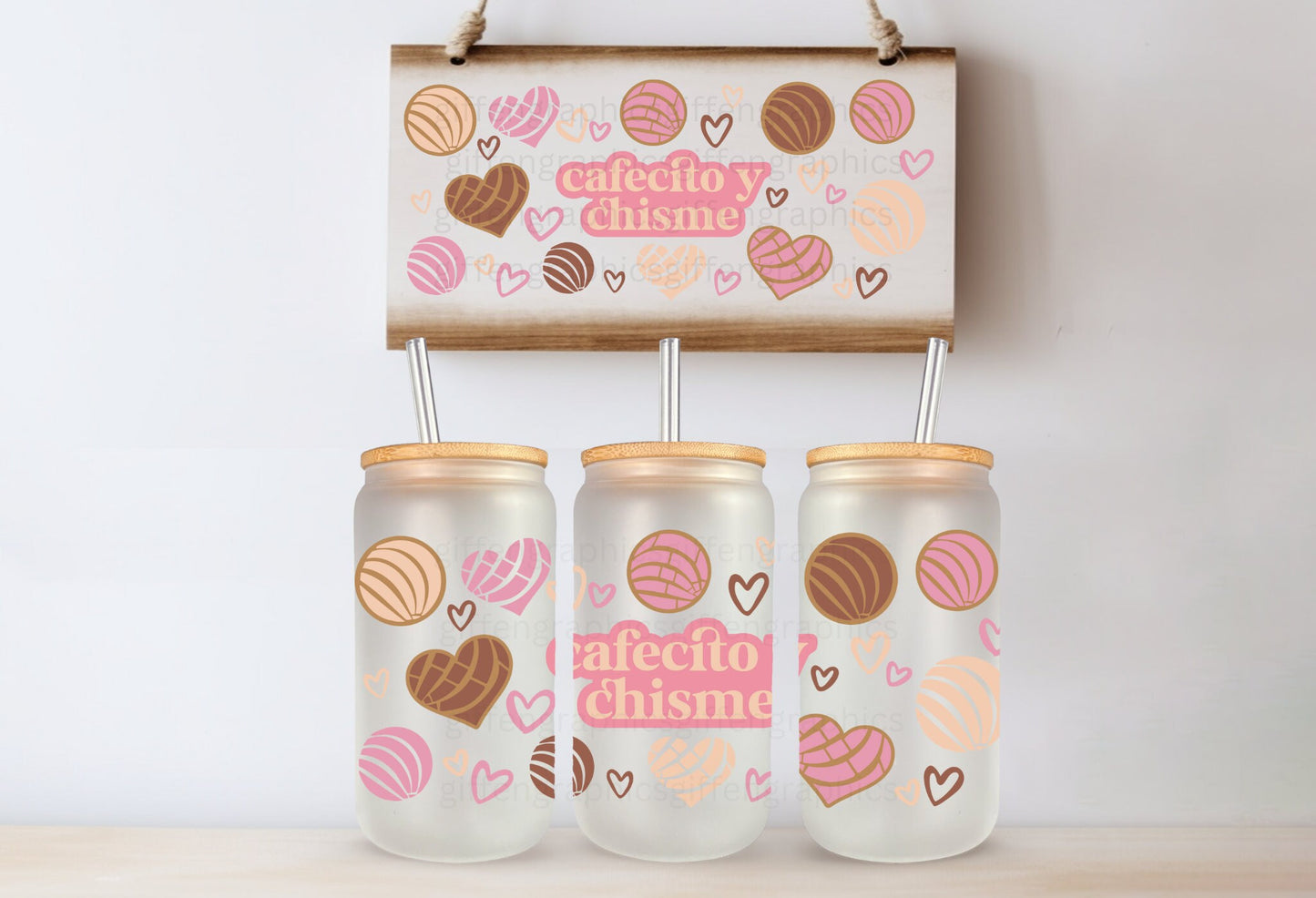 Caffecito y Chisme Printed Libby Glass